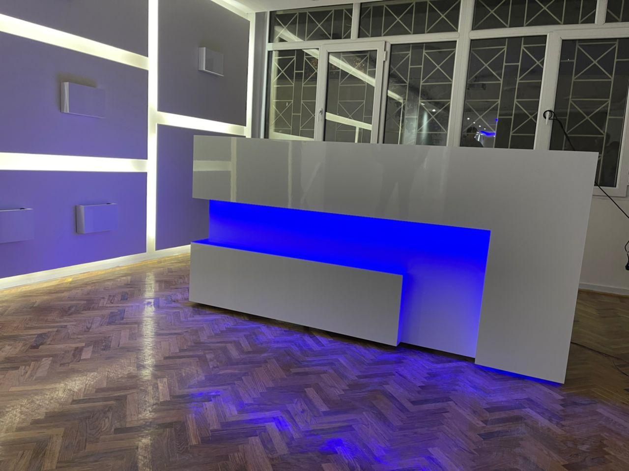 میزپیشخوانMDFطرح سنگ کانترمنشی اطلس با نور رستوران|دفتر کار|شیراز, ارم|دیوار