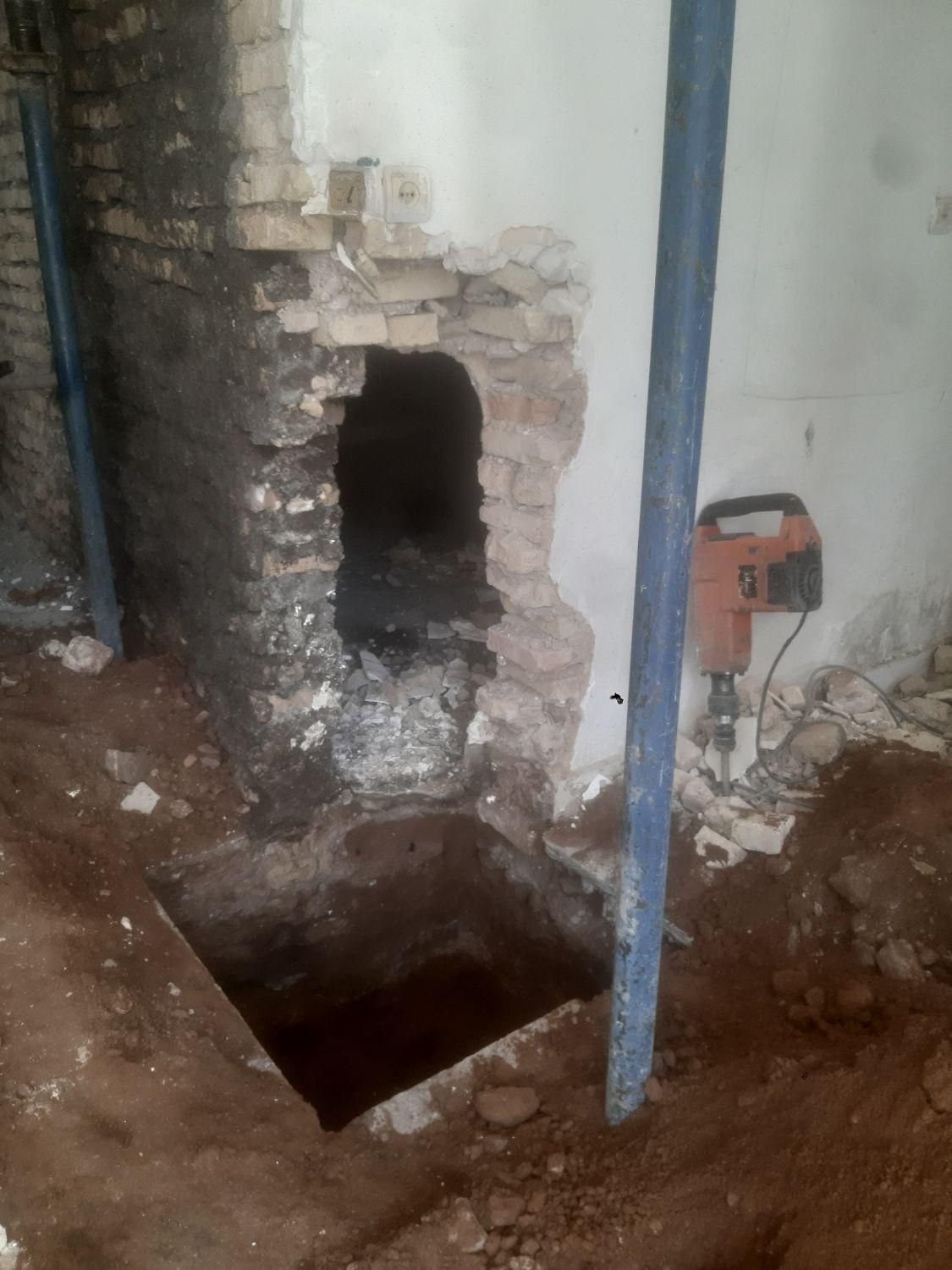 تخریب و کنده کاری ساختمان|خدمات پیشه و مهارت|اندیمشک, |دیوار