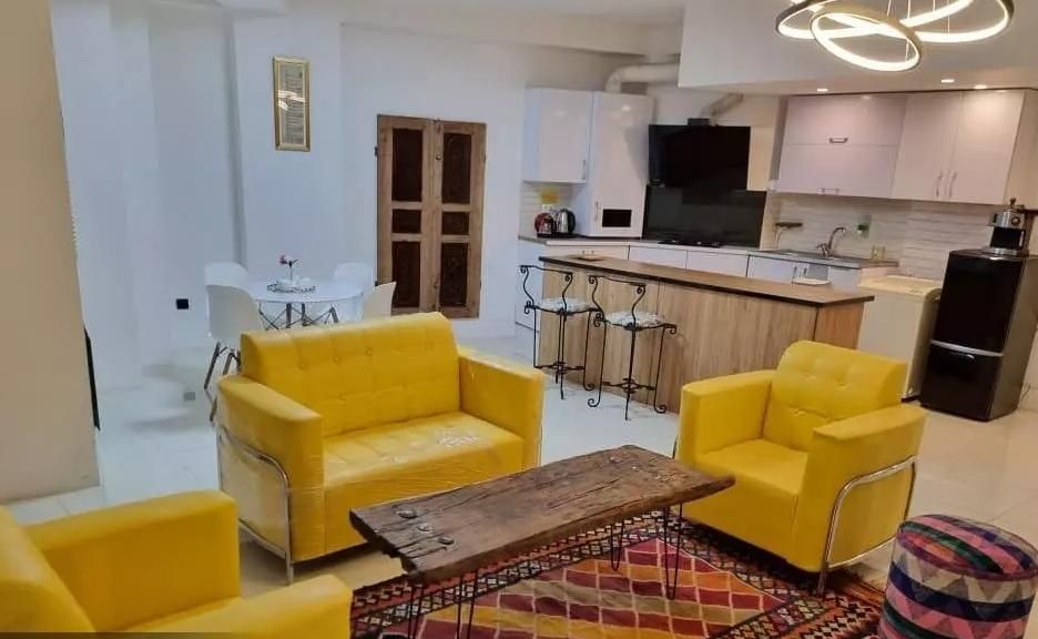 سوئیت منزل مرکز شهر ۲پارکینگ (پاسخگو ۲۴ساعته)خالی|اجارهٔ کوتاه‌مدت آپارتمان و سوئیت|کاشان, رجایی|دیوار