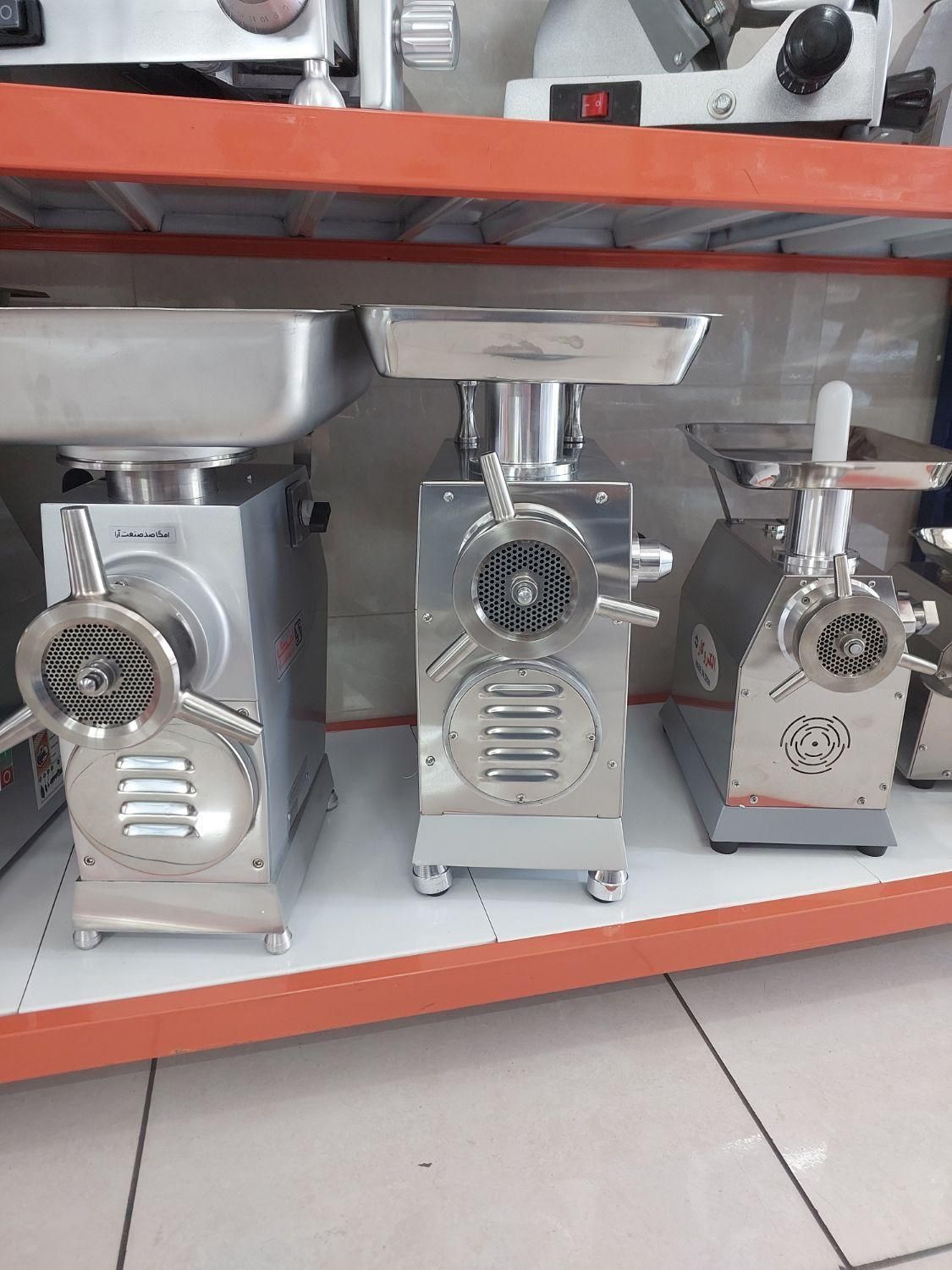 چرخ گوشت صنعتی ۳۲ طرح امگا مدل EC75|کافیشاپ و رستوران|تهران, استاد معین|دیوار