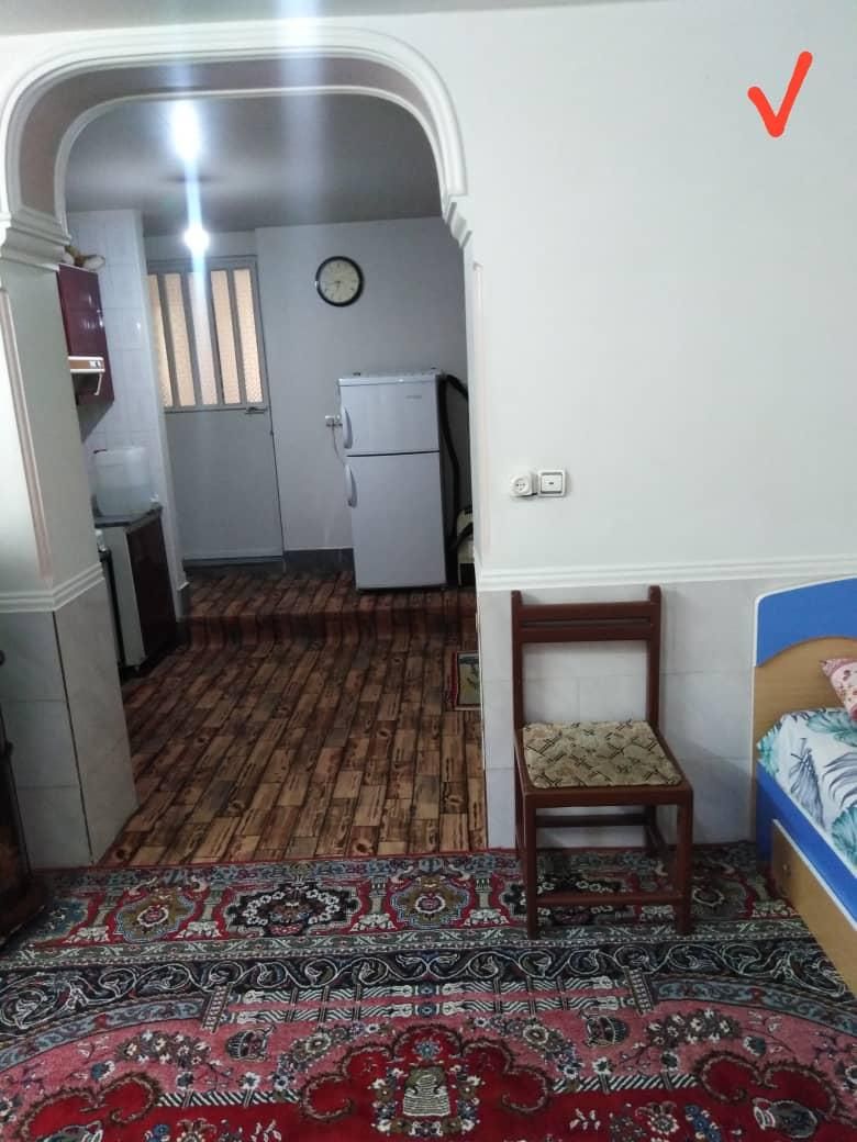 سوییت مبله ویلایی تمیز با پارکینگ سرپوشیده مجزا|اجارهٔ کوتاه‌مدت آپارتمان و سوئیت|شیراز, جانبازان|دیوار