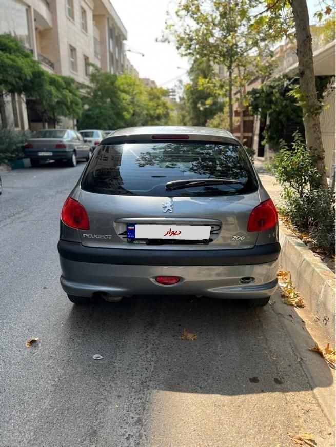 پژو 206 تیپ ۵، مدل ۱۳۸۴|خودرو سواری و وانت|تهران, جنت‌آباد مرکزی|دیوار