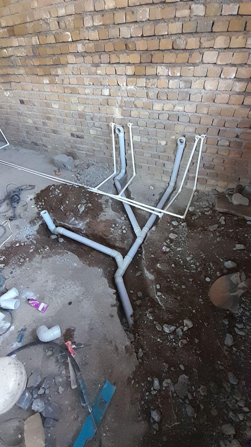 لوله کشی و سیم کشی|خدمات پیشه و مهارت|سنندج, |دیوار