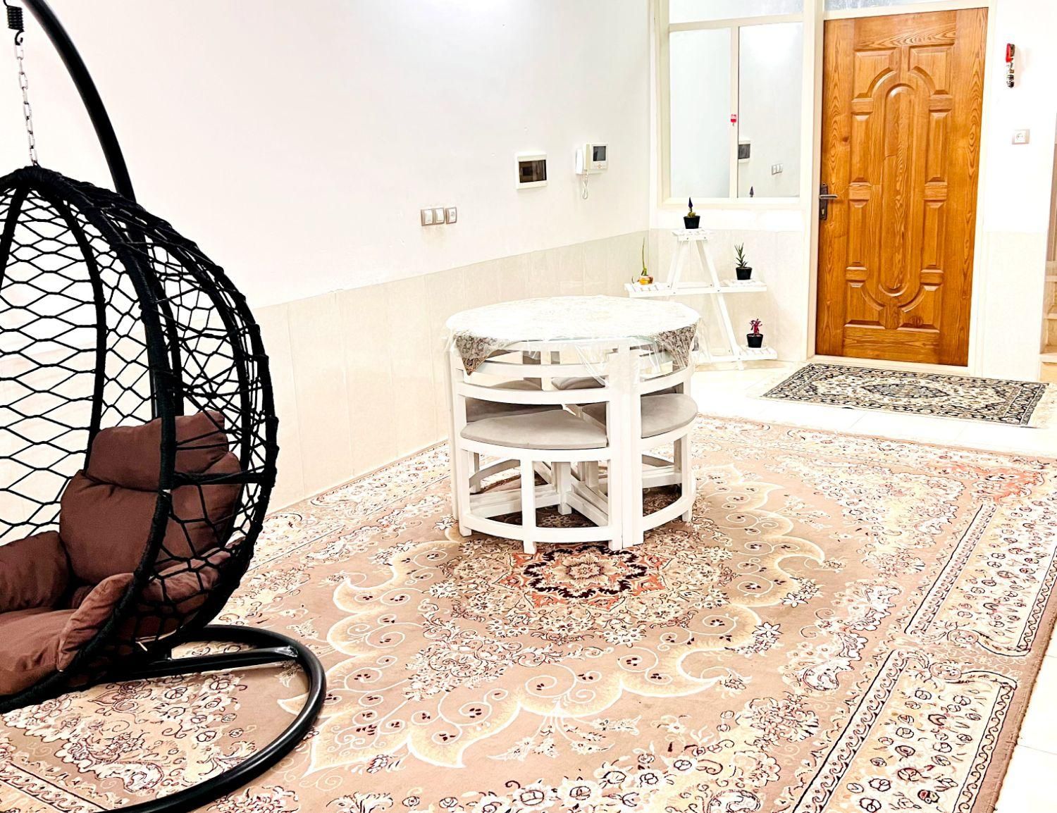 سوییت منزل مبله شیک و تمیز،پارکینگدار|اجارهٔ کوتاه‌مدت آپارتمان و سوئیت|یزد, |دیوار