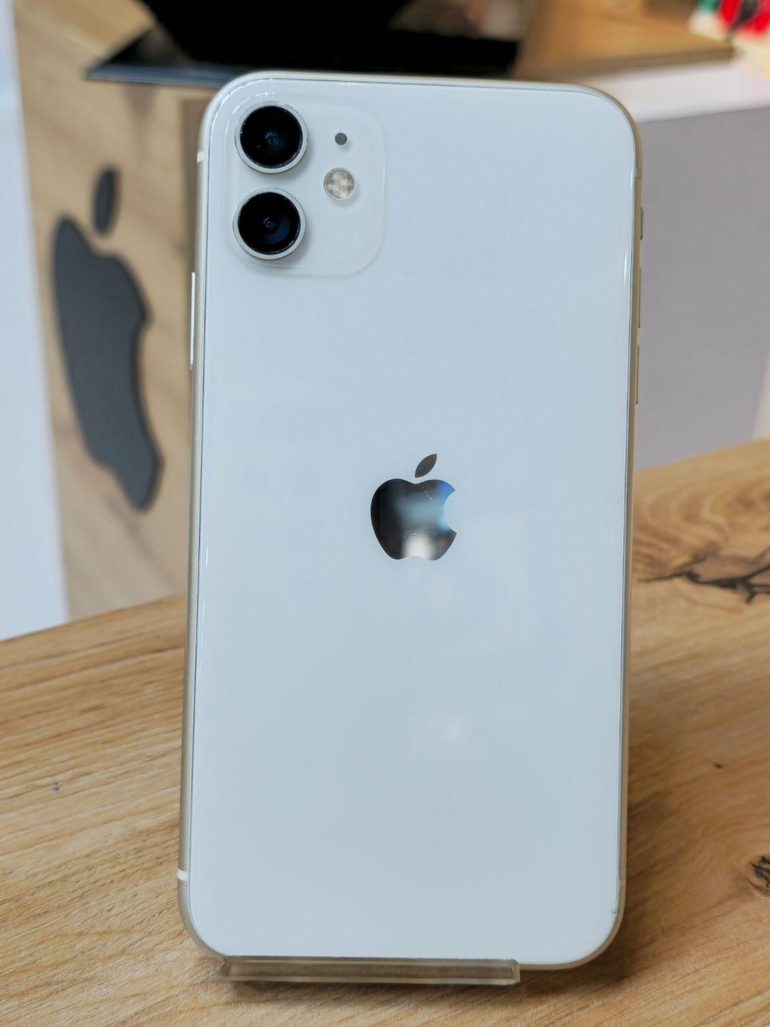 iPhone 11 Ch128G|موبایل|نیشابور, فردوس شمالی|دیوار