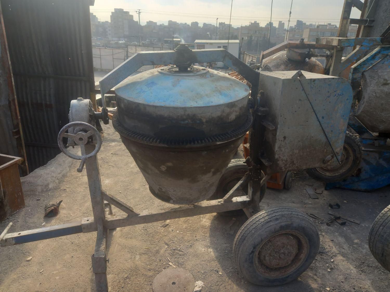 اجاره بتونیر ۳۰۰ و ۴۰۰ میکسر خلاطه بتنر|ابزارآلات|مشهد, خین عرب|دیوار