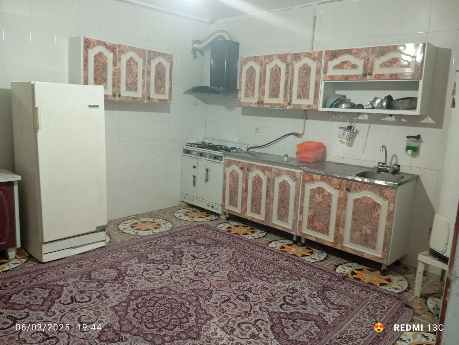 منزل مبله و سوییت اجاره ای|اجارهٔ کوتاه‌مدت آپارتمان و سوئیت|فیروزآباد (فارس), |دیوار