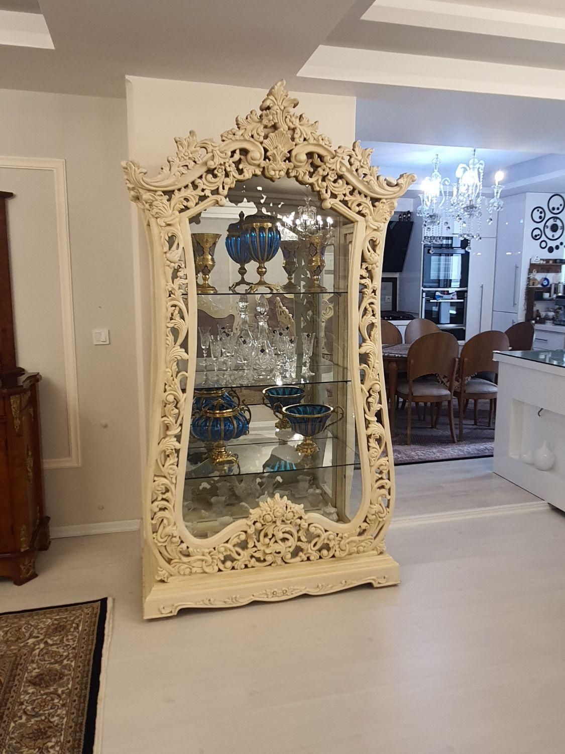 بوفه چوبی بسیار خاص و زیبا|بوفه، ویترین، کنسول|تبریز, |دیوار