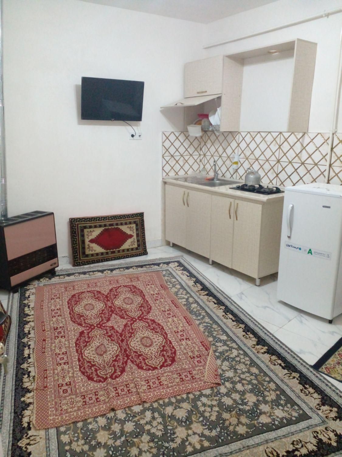 سوئیت مبله اجاره روزانه داخل شهر فومن|اجارهٔ کوتاه‌مدت آپارتمان و سوئیت|صومعه‌سرا, |دیوار