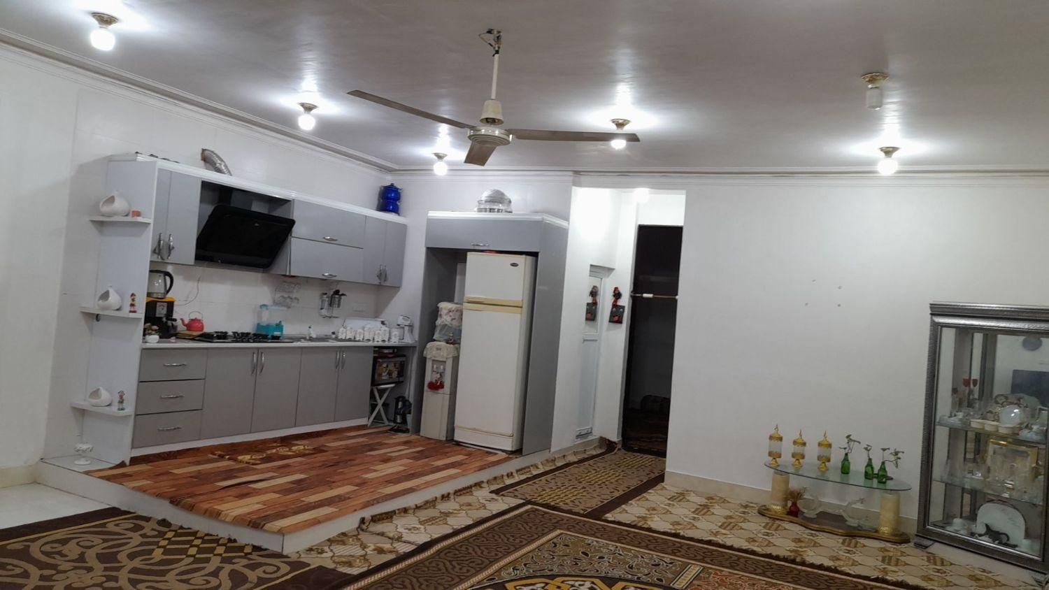 خانه نبش مدن ۷ و ۸|فروش خانه و ویلا|آبادان, |دیوار