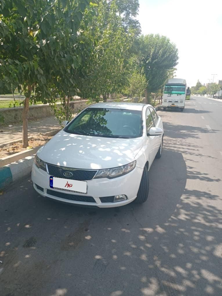 کیا سراتو مونتاژ دنده‌ای 1600cc، مدل ۱۳۹۵|خودرو سواری و وانت|تهران, پونک|دیوار