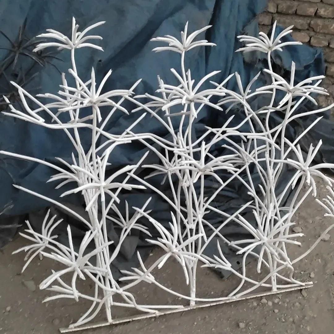 اولین تولیدی نرده وحفاظهای شاخ گوزنی سرنیزه آبشاری|خدمات پیشه و مهارت|تبریز, |دیوار