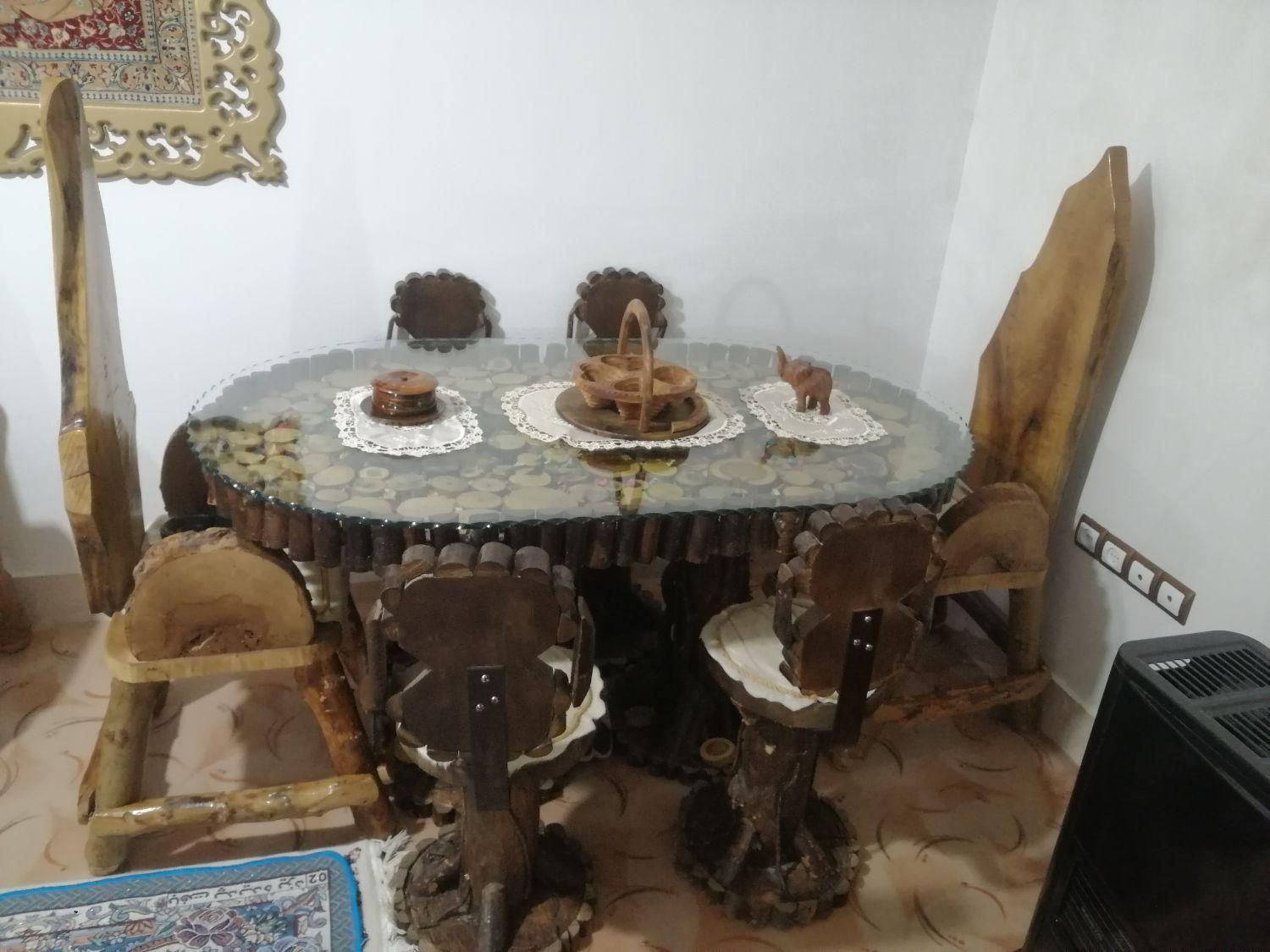 میز نهارخوری با  پوست چرم اصل|میز و صندلی غذاخوری|کوهدشت, |دیوار