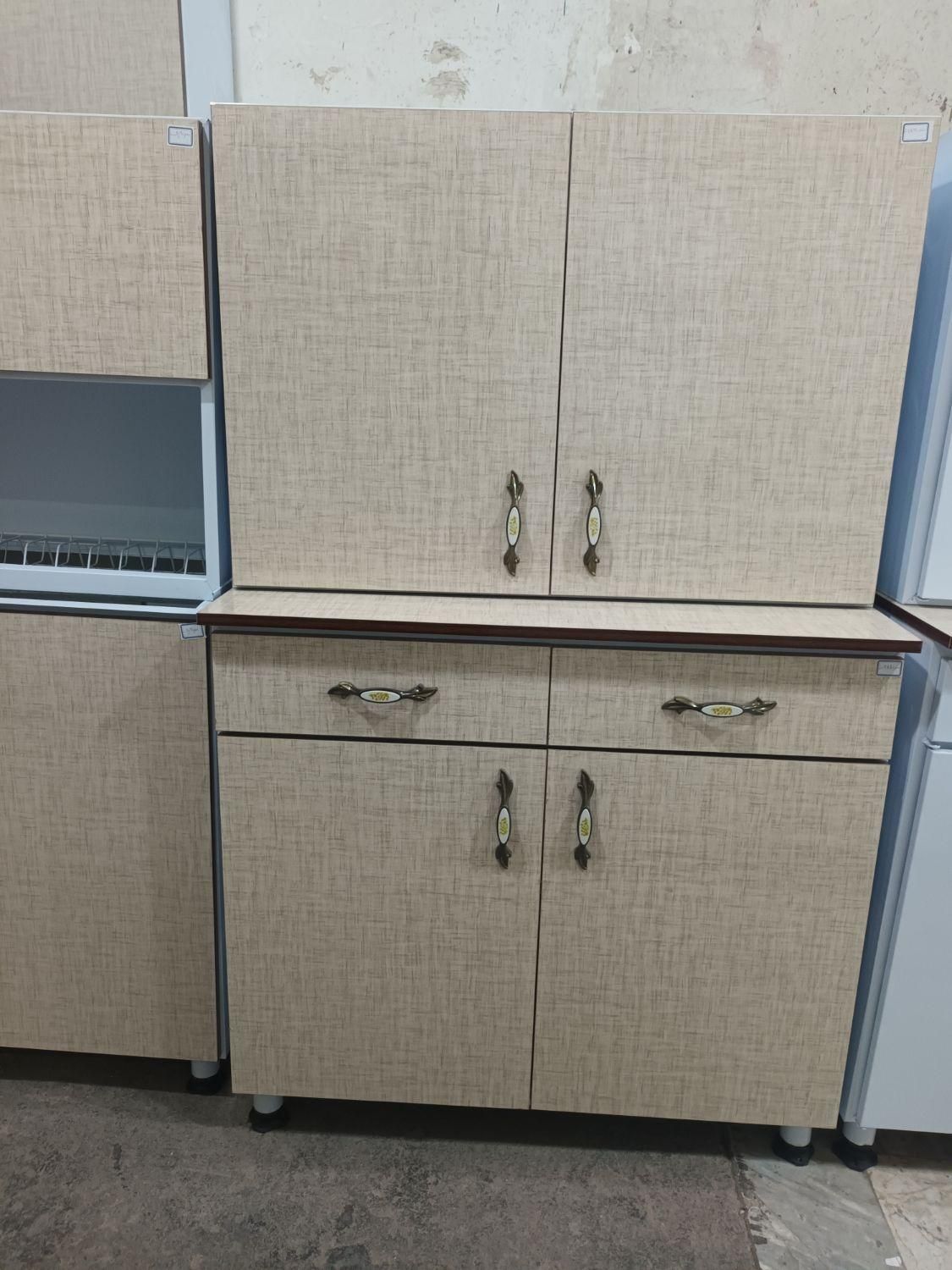 کابینت  گالوانیزه ودرب چوبی|مصالح و تجهیزات ساختمان|اردبیل, |دیوار