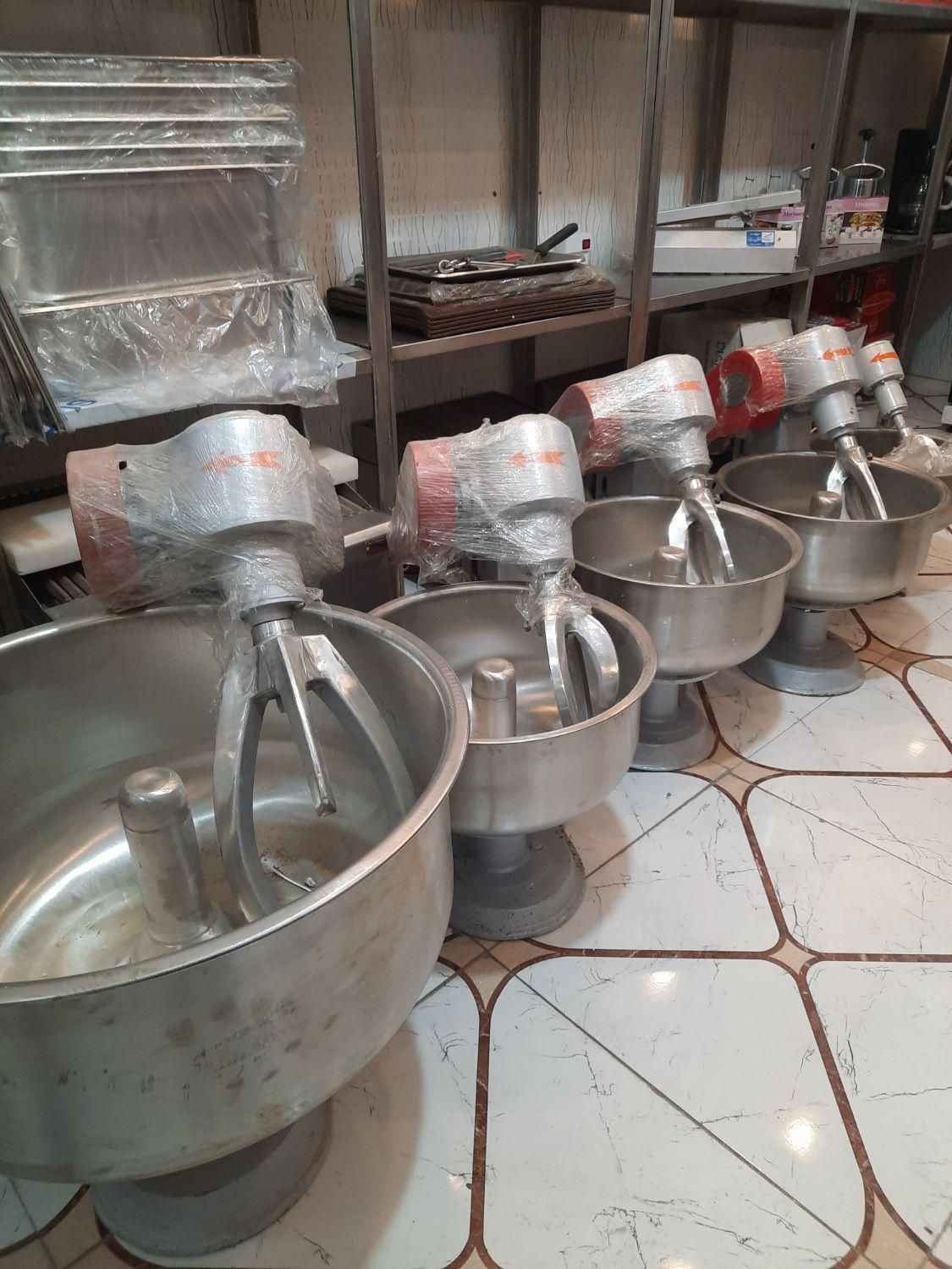 خمیر گیر|فروشگاه و مغازه|شیراز, درکی|دیوار