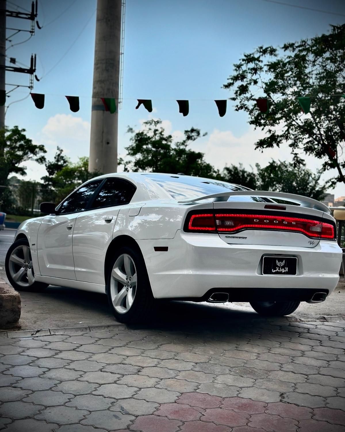 دوج چارجر 2013 موتور V8 HEMi|خودرو سواری و وانت|تبریز, |دیوار