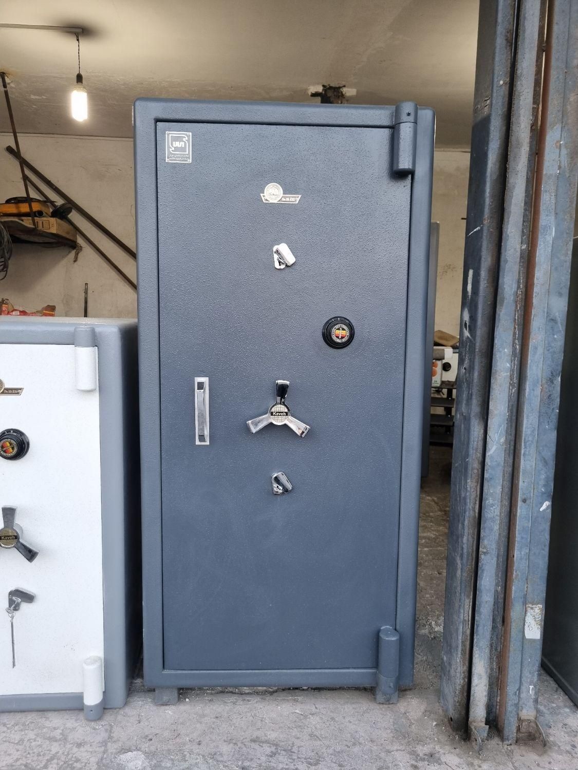 گاوصندوق کاوه و گنجینه ۱۵۰۰و ۲۰۰۰ مدل S گاو صندوق|ابزارآلات|تهران, تهرانسر شرقی|دیوار