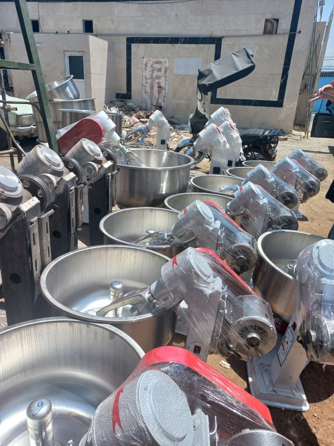 خمیر کن صنعتی/ تنور محلی گیر|خردکن، آسیاب، غذاساز|میانه, |دیوار