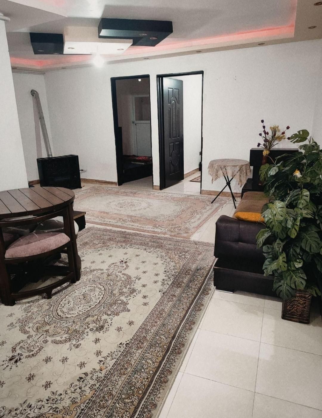 اجاره روزانه آپارتمان ۷۰ متری لاکان|اجارهٔ کوتاهمدت آپارتمان و سوئیت|رشت, پل تالشان|دیوار