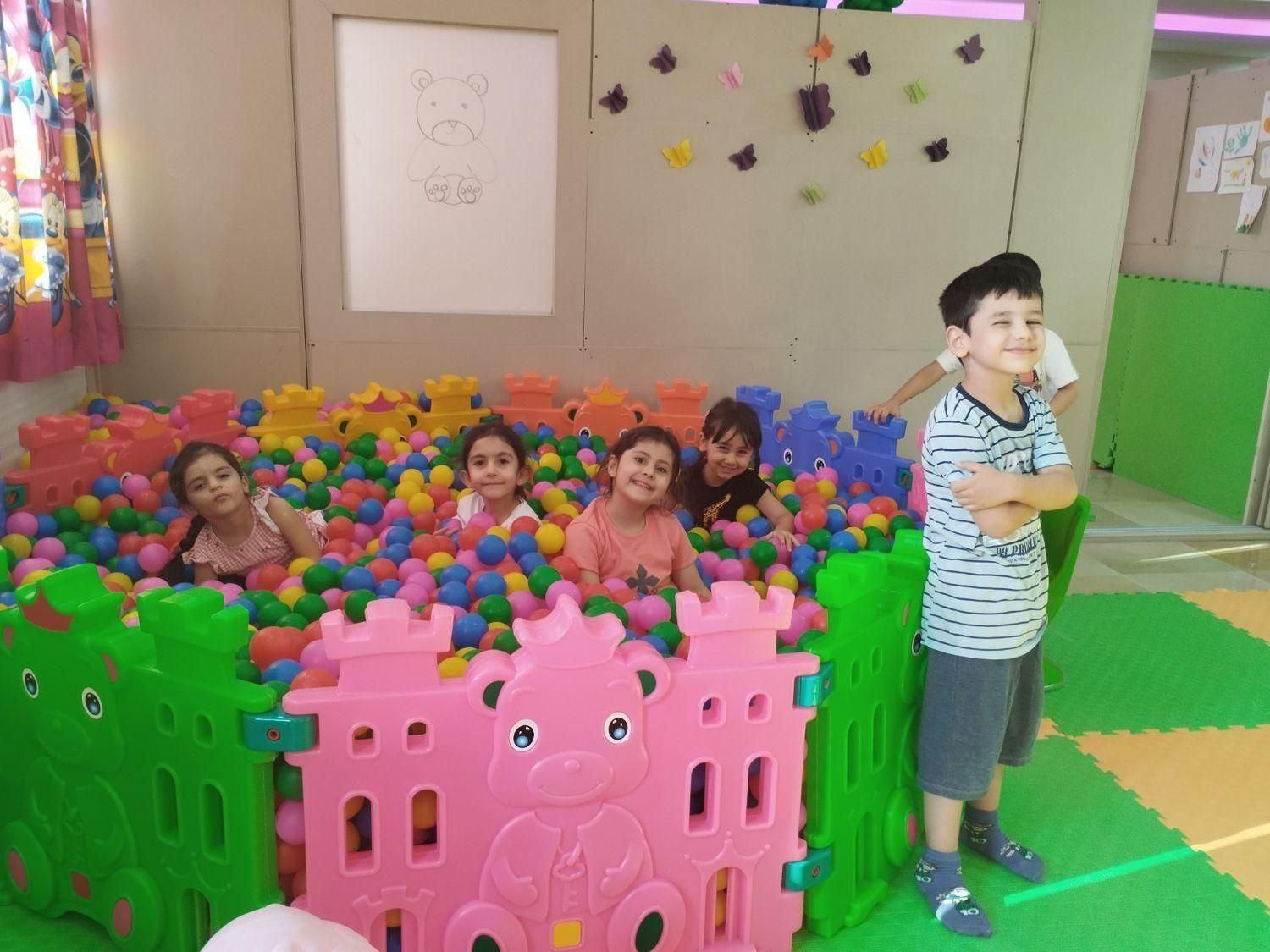استخدام و آموزش مربی مهدکودک پیش دبستانی|استخدام درمانی، زیبایی، بهداشتی|مشهد, جلالیه|دیوار