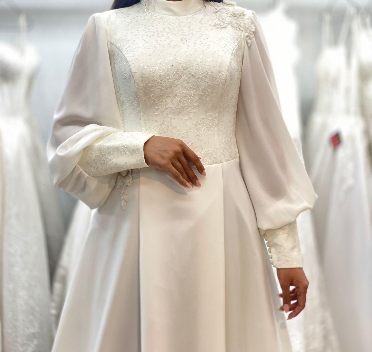 دامن کلوش ساتن حریر عروس مجلسی محضری|لباس|مشهد, حجت|دیوار