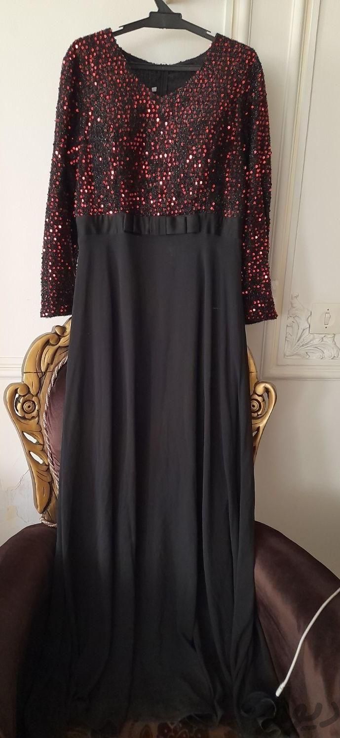 لباس مجلسی|لباس|اصفهان, طوقچی|دیوار