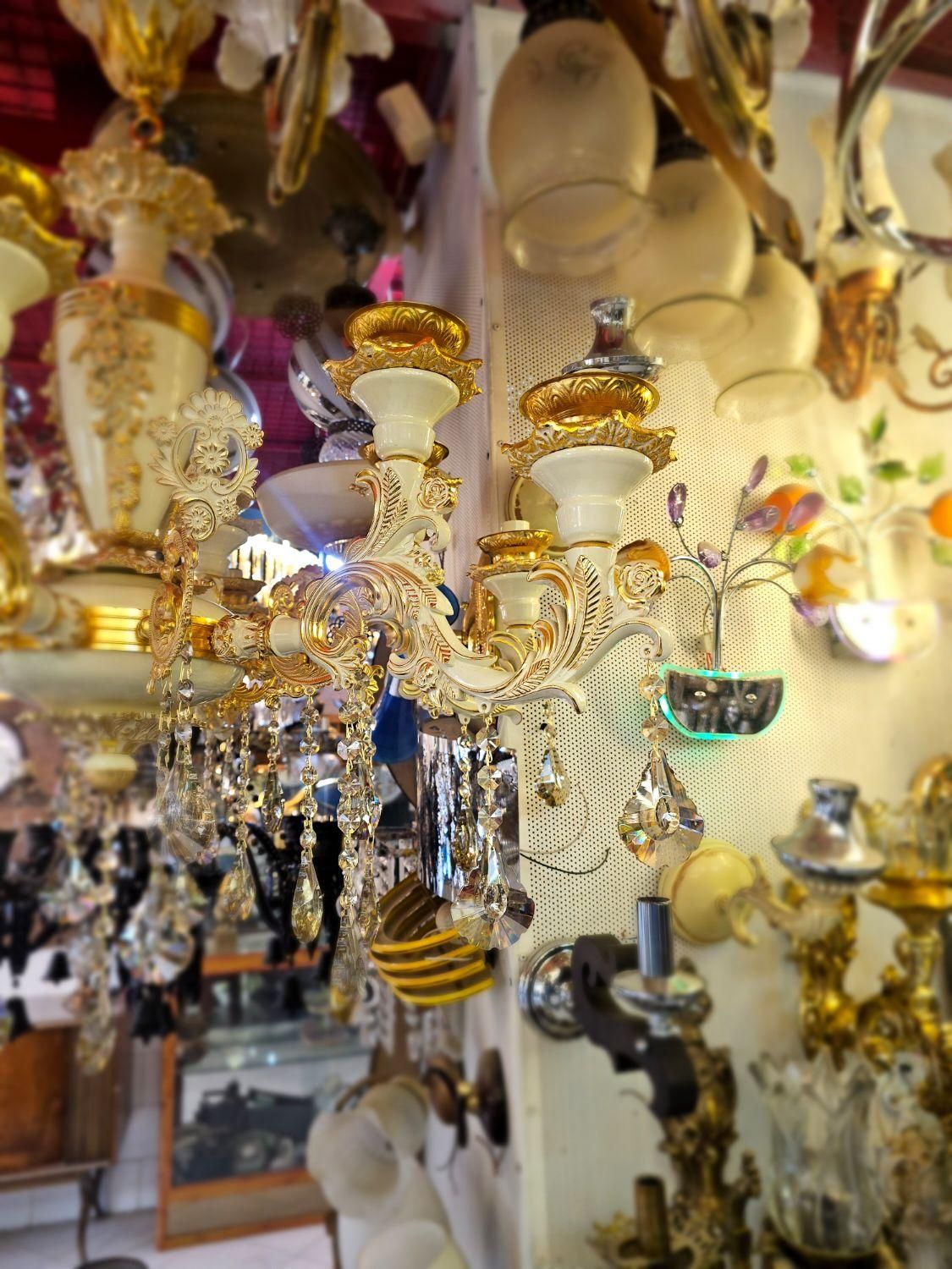 لوستر کرم طلای با گارانتی ۱۶ سال|لوستر و چراغ آویز|کرمان, |دیوار