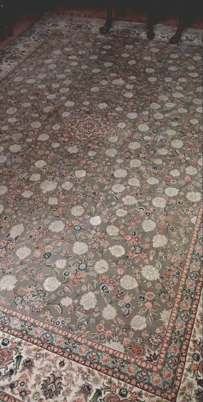 یک تخته فرش ۹ متری اصیل تبریز ۱۲۰۰ شانه ۳۶۰۰ تراکم|فرش|تهران, خرمشهر|دیوار