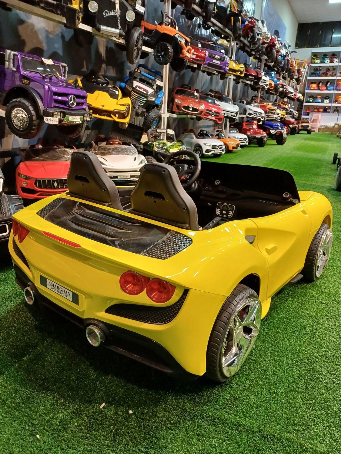 ماشین شارژی فراری دونفره مناسب کودک وبزرگسال|اسباب‌بازی بچه|مشهد, توس (بلوار توس)|دیوار