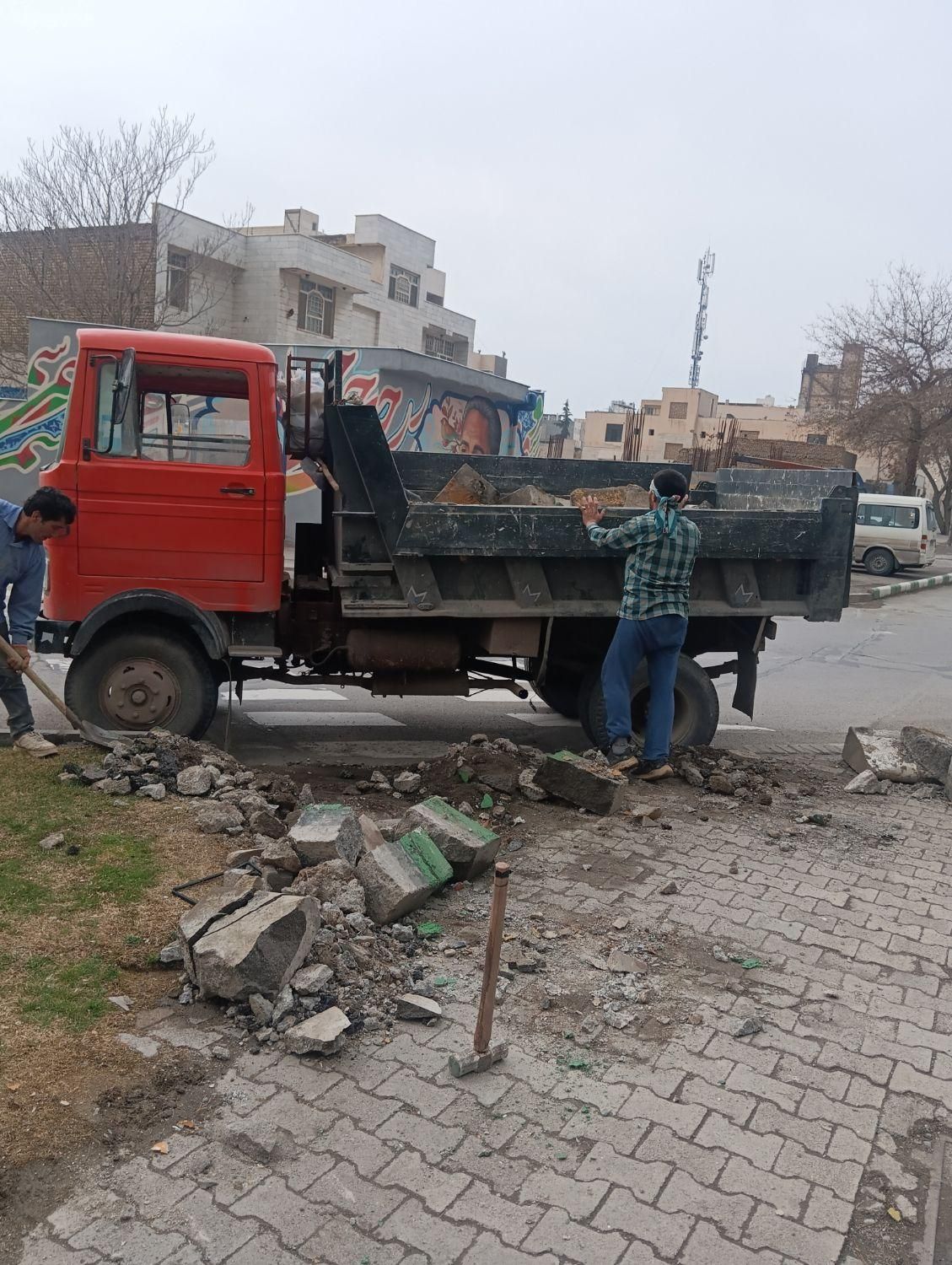خاور حمل خاک و نخاله شن مصالح خاکبرداری دستی|خدمات حمل و نقل|مشهد, طبرسی شمالی|دیوار