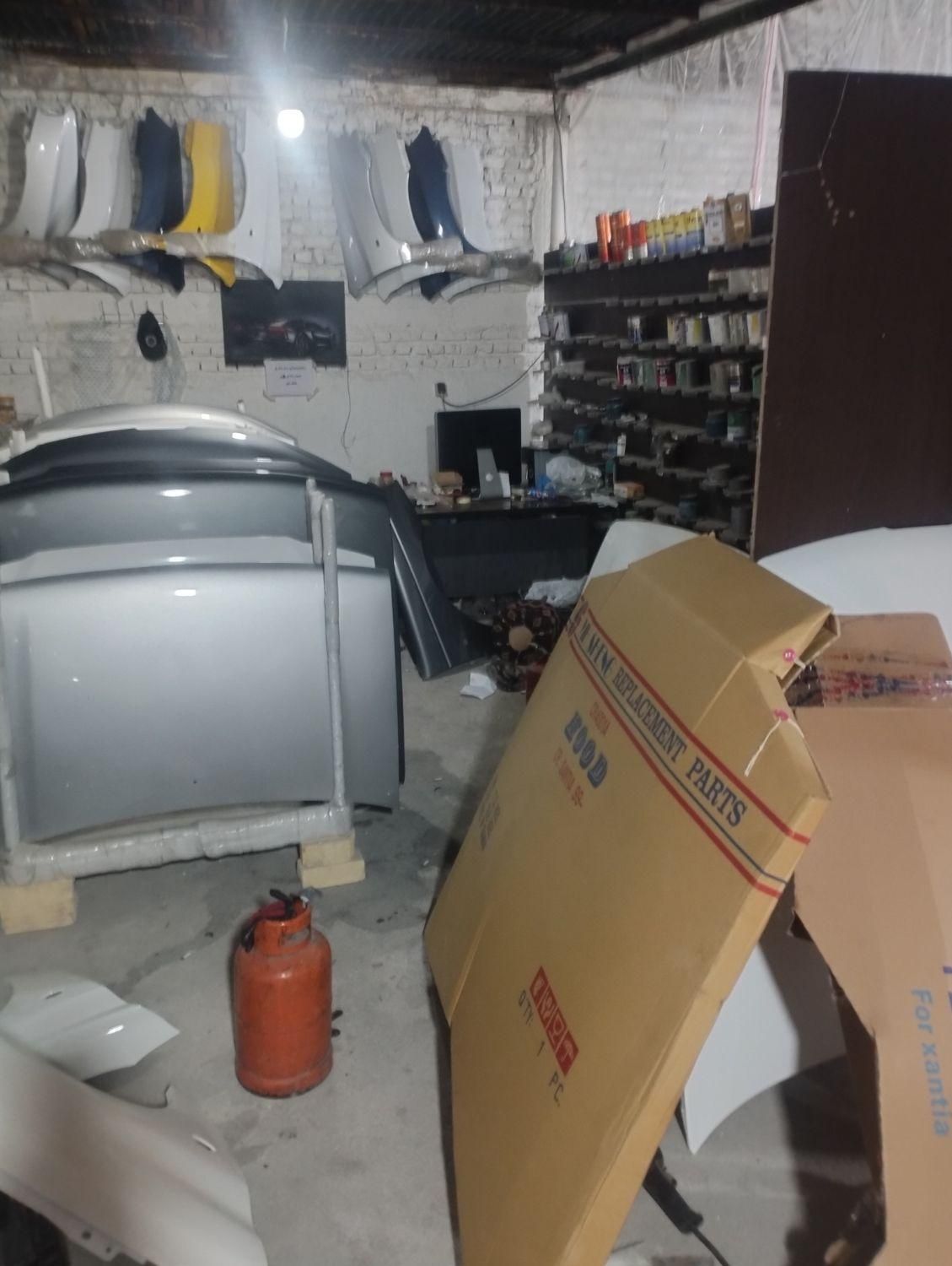 دنا‌رانا‌۲۰۷‌۲۰۶‌سورن‌زانتیا‌کاپوت‌گلگیر‌درکوره‌ای|قطعات یدکی و لوازم جانبی|شیراز, سعدیه شمالی|دیوار
