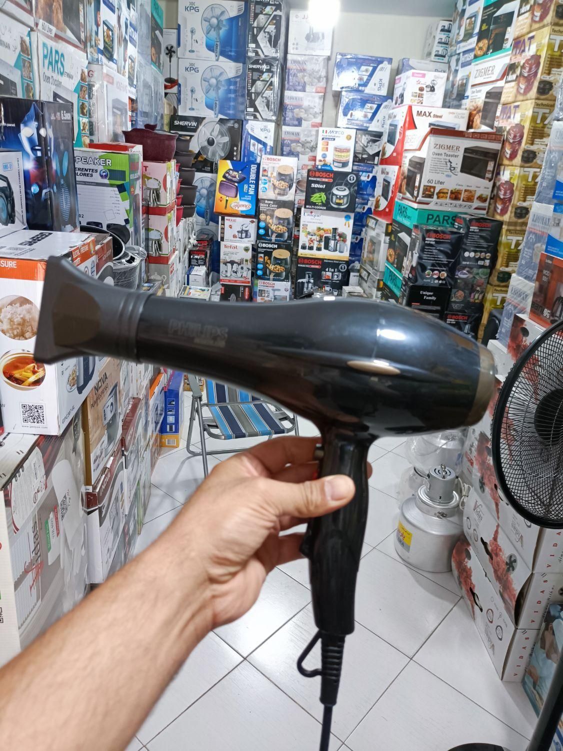 سشوار KENWOOD دو سرعته سرد کن دار 7000وات|آرایشی، بهداشتی، درمانی|کرج, مصباح|دیوار