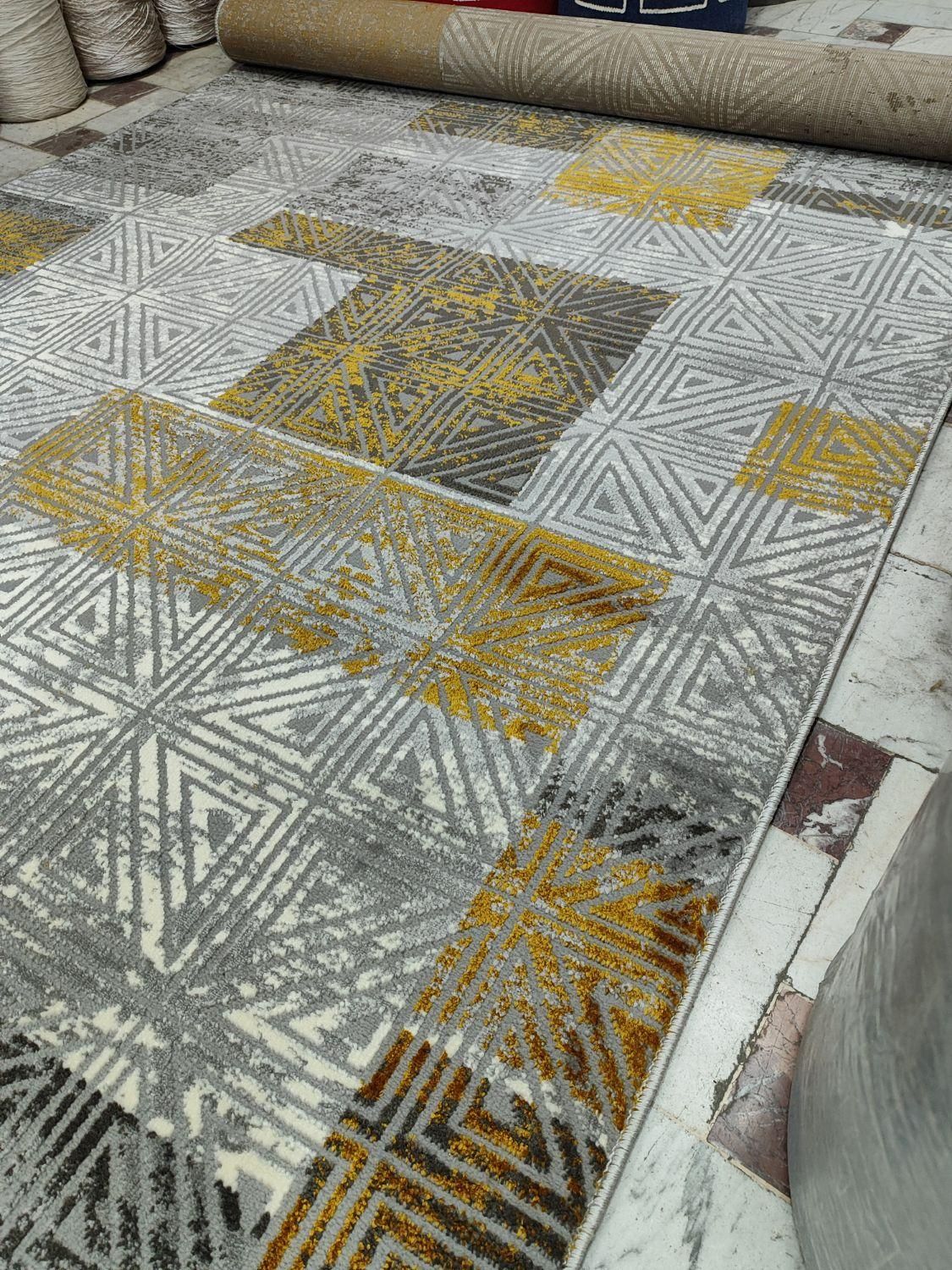 فرش فانتزی برشی طرح ویشکا *شهر|فرش|قم, امامزاده ابراهیم|دیوار