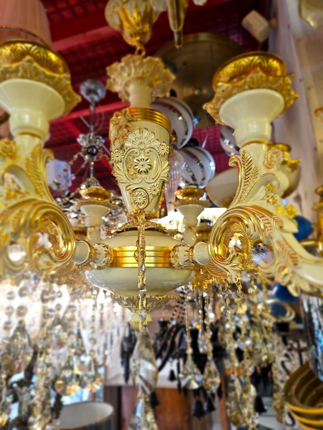 لوستر کرم طلای با گارانتی ۱۶ سال|لوستر و چراغ آویز|کرمان, |دیوار