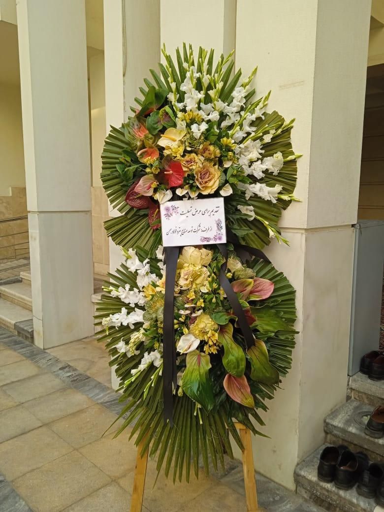 تاج گل ترحیم مجالس ختم 2طبقه|گل و گیاه طبیعی|تهران, شهرک محلاتی|دیوار