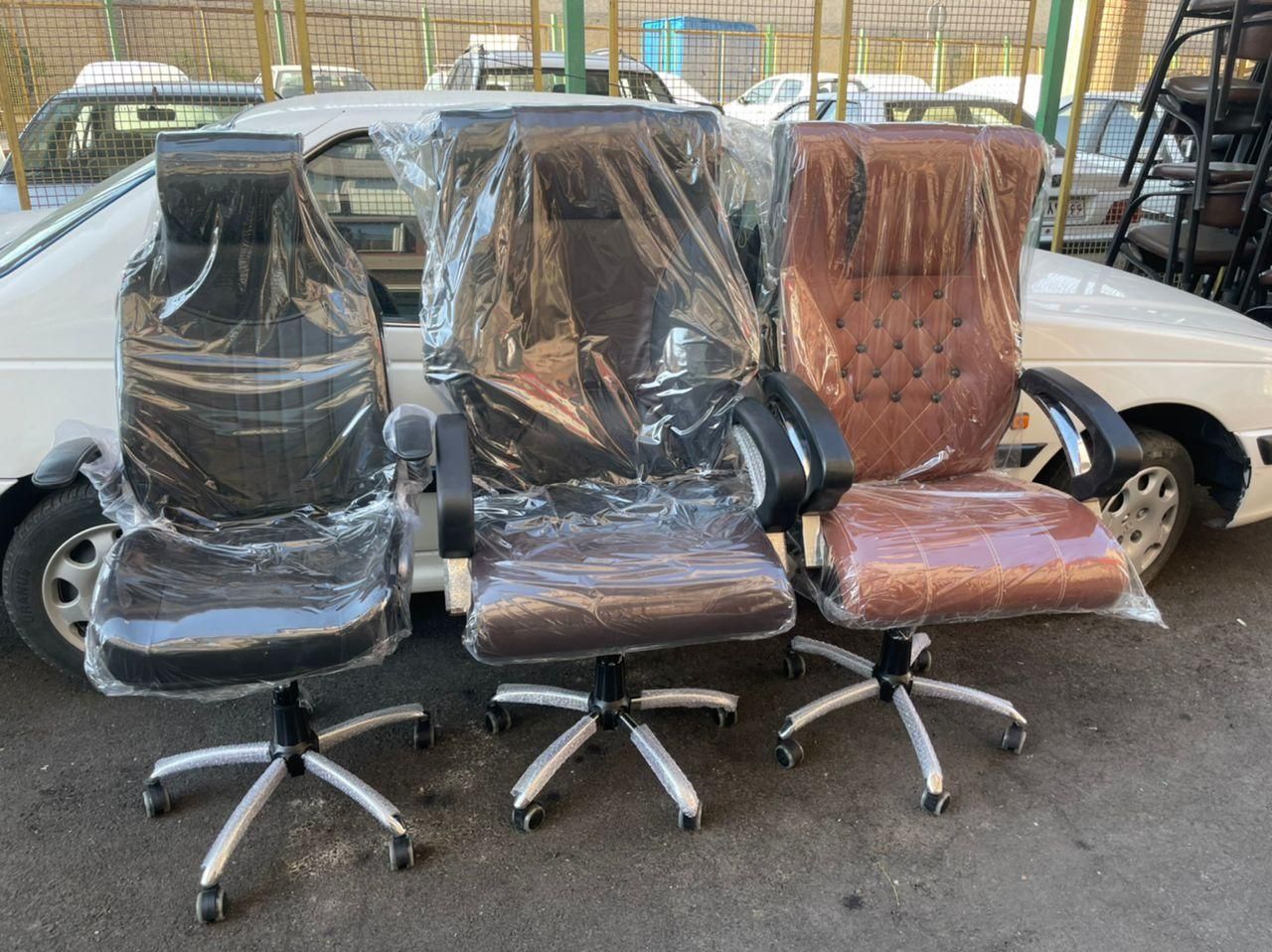 صندلی اداری چرخدار نو|دفتر کار|اصفهان, پوریای ولی|دیوار