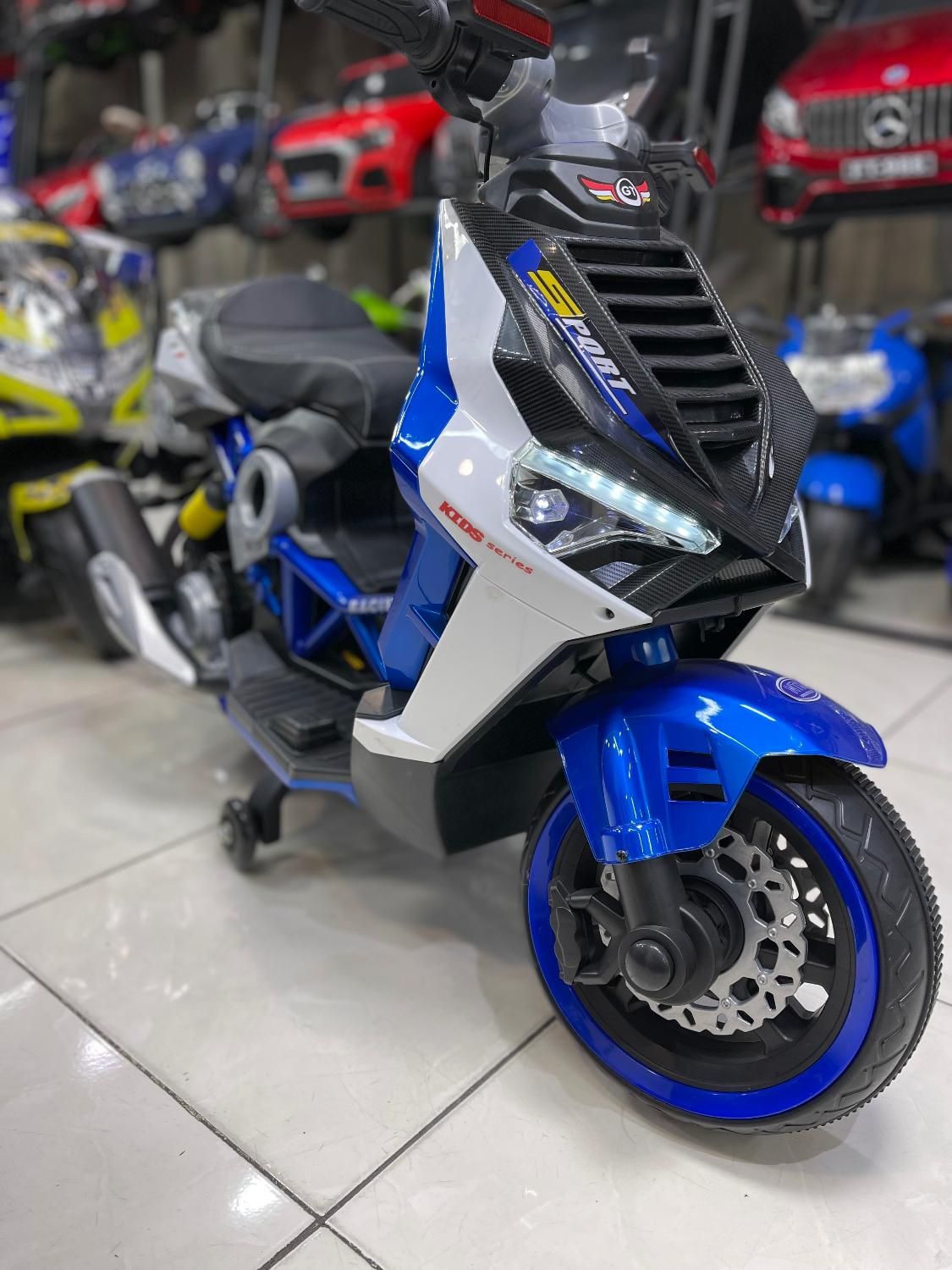 ماشین شارژی موتور شارژی آیروکس|اسباببازی|کرج, شهرک بنفشه|دیوار