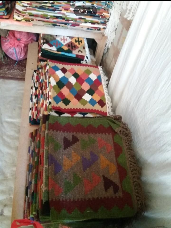 نمایشگاه دایمی وصنایع دستی گلیم|گلیم، جاجیم، گبه|اردبیل, |دیوار