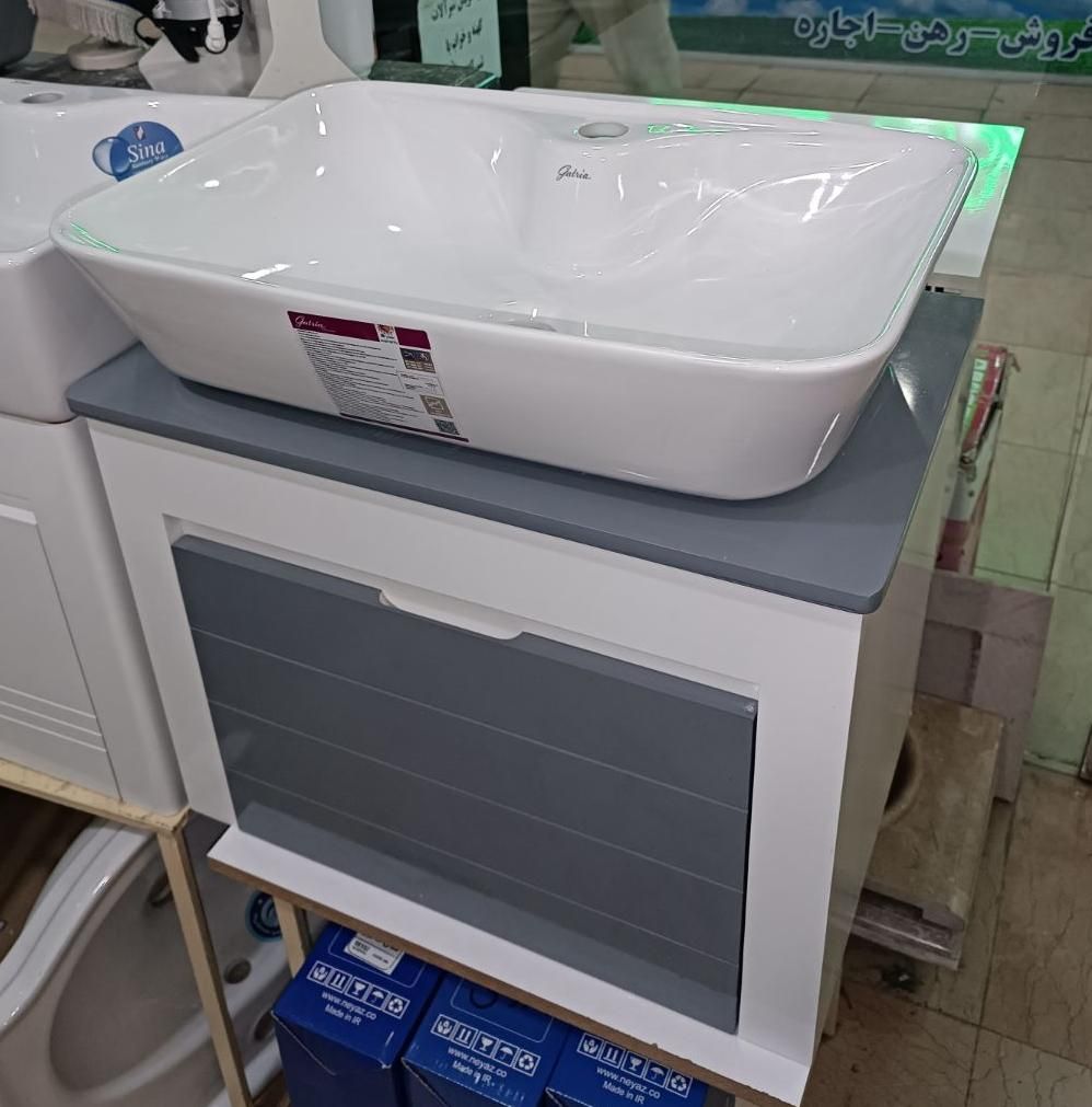 روشویی کابینتی 36در 55 ضد آب با سنگ سفید|لوازم سرویس بهداشتی|اسلامشهر, مسکن مهر اسلاشهر (شهرک امام خمینی)|دیوار