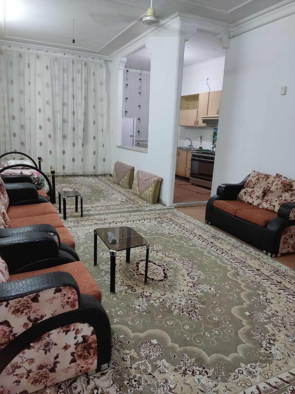 منزل همکف تمیزبلواردشتی پاسداران با پارکینگ سوئیت|اجارهٔ کوتاه‌مدت آپارتمان و سوئیت|یزد, |دیوار