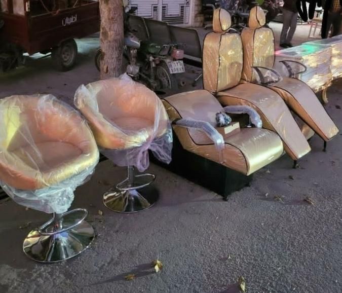 صندلی سالن اصلاح سالن سرشور سالن آینه سالن|آرایشگاه و سالنهای زیبایی|سنندج, |دیوار