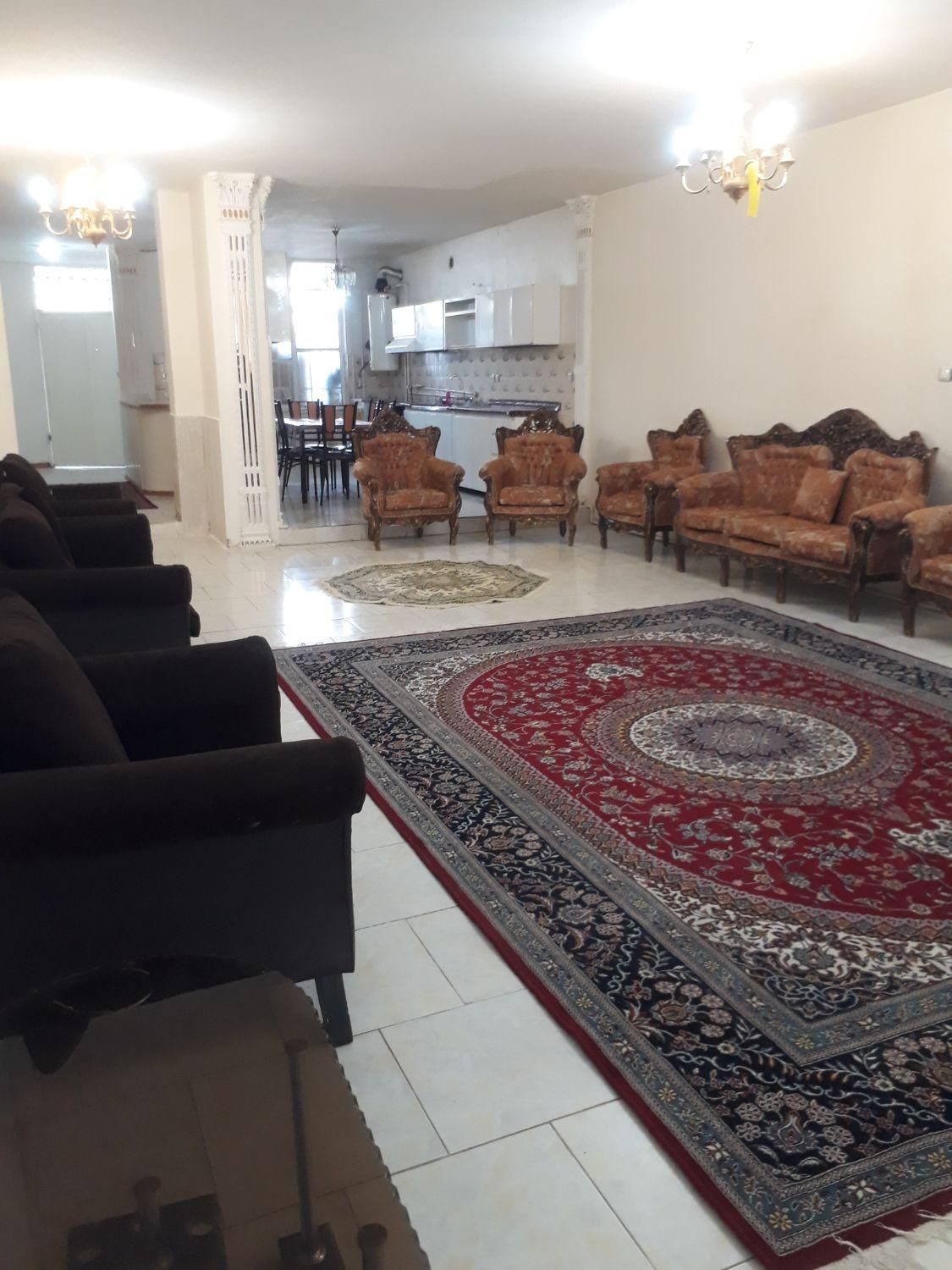اجاره منزل آپارتمان سوئیت مبله مرکز شهر|اجارهٔ کوتاه‌مدت آپارتمان و سوئیت|شیراز, آزادگان|دیوار