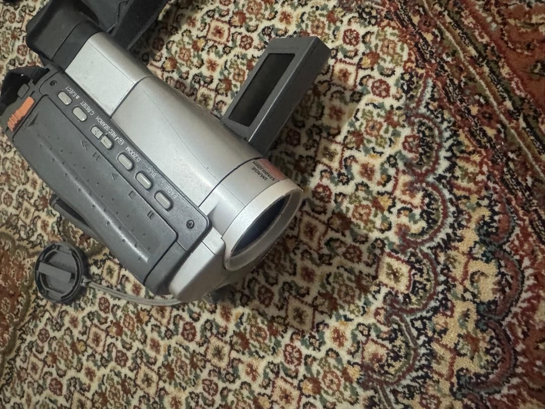 دوربین قدیمی canon سالم|دوربین عکاسی و فیلم‌برداری|تهران, قیام|دیوار