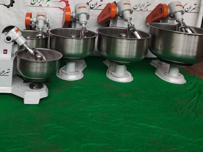خمیر ساز همزن  قدرتمند گارانتی دار گیر+سبزی خردکن|فروشگاه و مغازه|ایذه, |دیوار