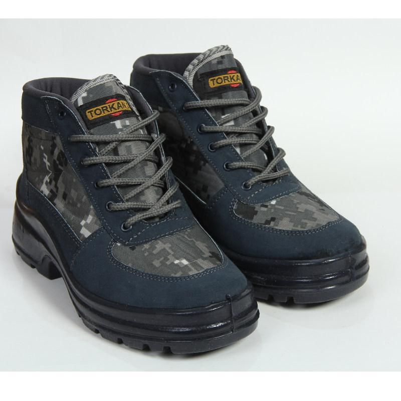 (کفش بابک ترکان)کوهنوردی و کار چرم تزریق.عمده.خرده|کیف، کفش، کمربند|تبریز, |دیوار