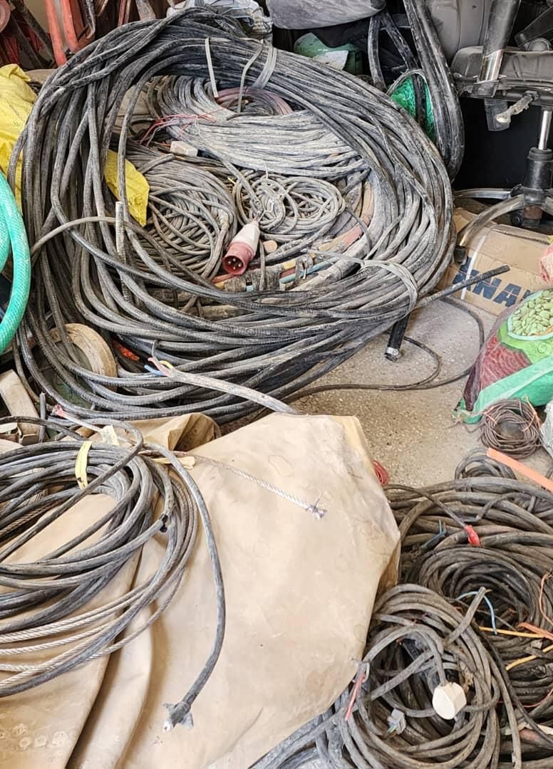 خرید کاغذ باطله کتاب روزنامه آهن ضایعات آلومینیوم|عمدهفروشی|تهران, فلسطین (میدان انقلاب)|دیوار