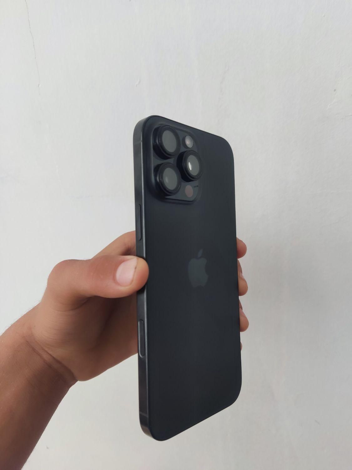 اپل iPhone 16 Pro Max با حافظهٔ ۲۵۶ گیگابایت|موبایل|شیراز, پودنک|دیوار