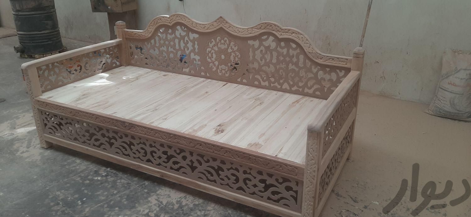 کارگاه تولید تخت سنتی شاهین شهر