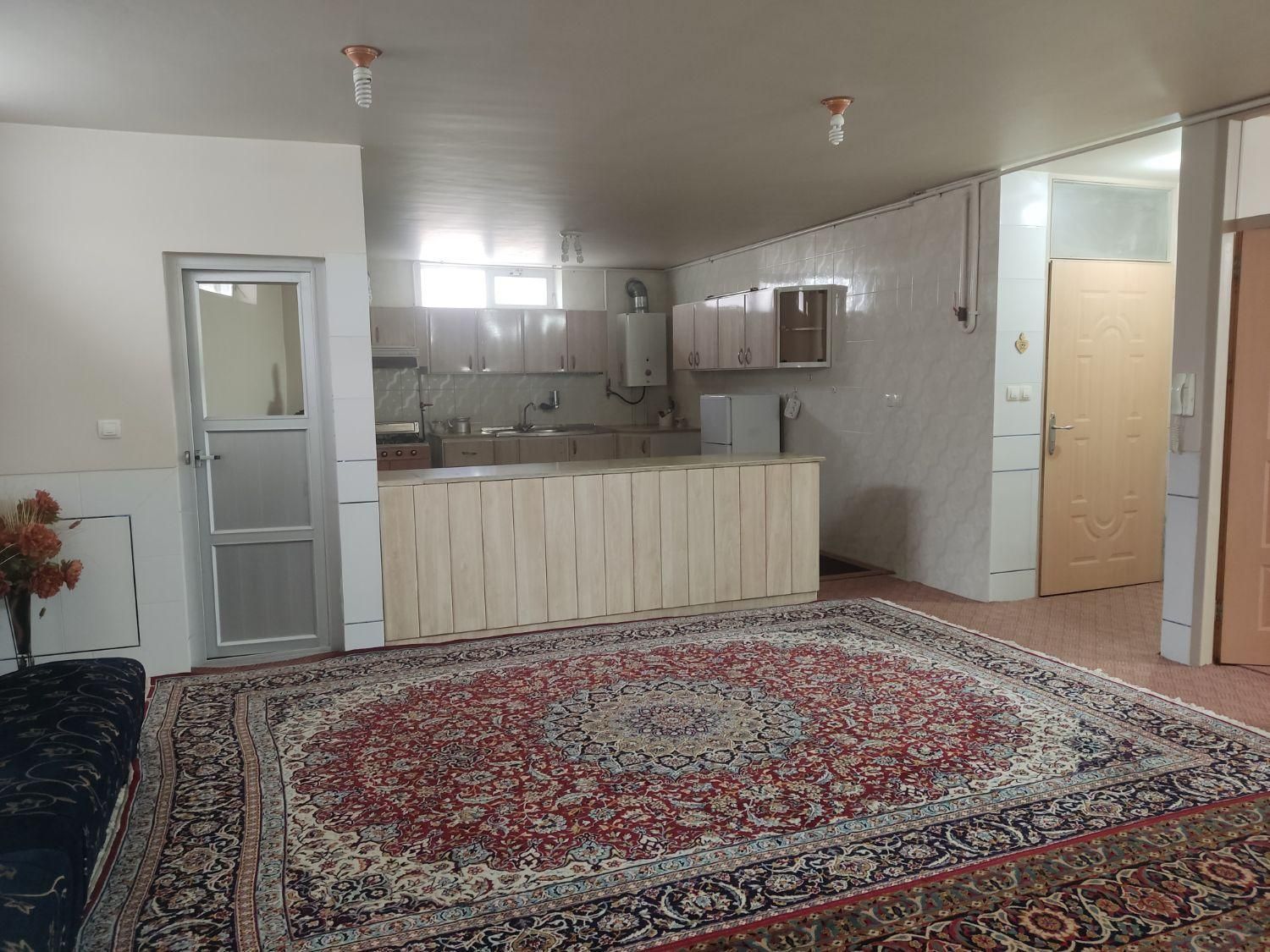 اجاره سوئیت و خانه باغبهادران تمیز|اجارهٔ کوتاه‌مدت آپارتمان و سوئیت|باغ بهادران, |دیوار