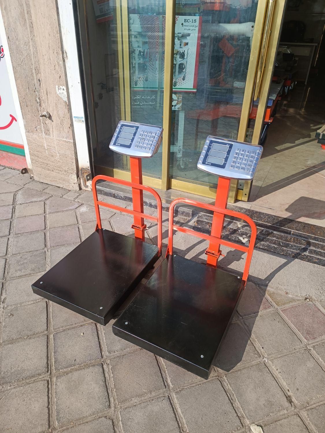 باسکول 300کیلویی تاشو گاردار|فروشگاه و مغازه|پاکدشت, |دیوار